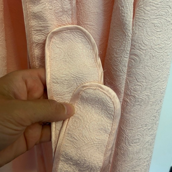 Oscar De La Renta S/M Bathrobe - Picture 9 of 10
